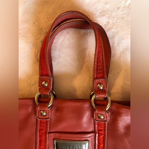Coach Poppy Lg Spotlight Washed Leather Shldr Bag - Picture 12 of 16
